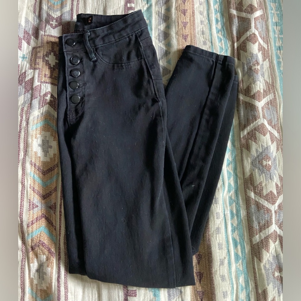 lightly used black skinny jeans
